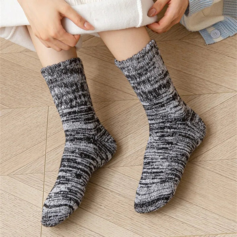 5 Pack - Women’s Warm Cotton Socks (one Size)